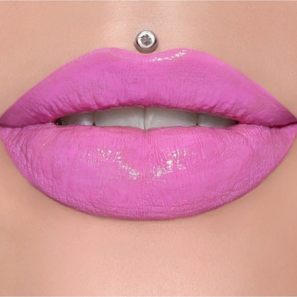 Jeffree Star Other - Jeffree Star Supreme Gloss - Queen Supreme (NWT)